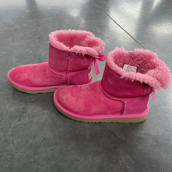 Cozy Pink Shearling Boots - Picture 6 of 6